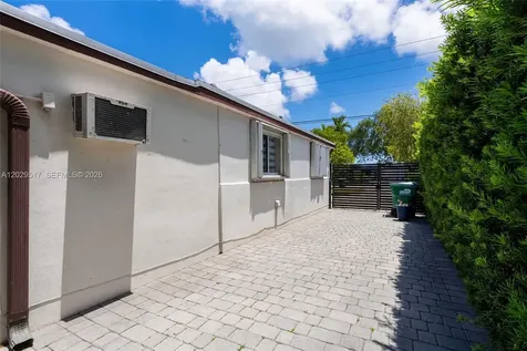 8595 SW 128th Street Miami FL 33156