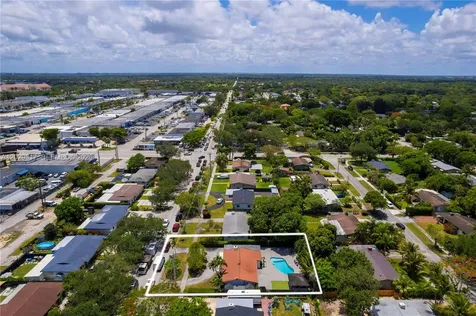 8595 SW 128th Street Miami FL 33156