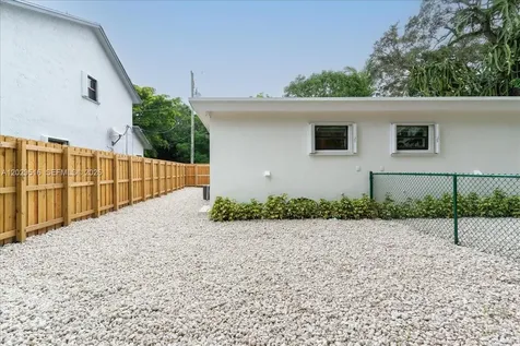6532 SW 59th Court South Miami FL 33143