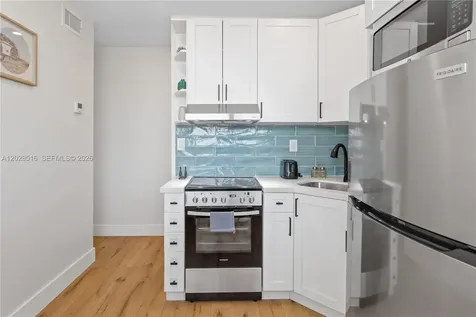 6532 SW 59th Court South Miami FL 33143