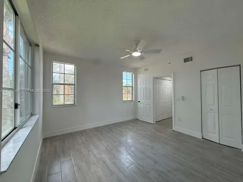 2440 E Preserve Way Miramar FL 33025