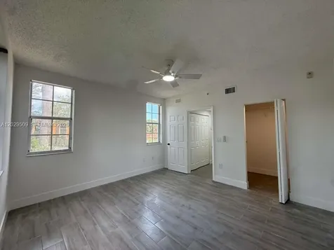 2440 E Preserve Way Miramar FL 33025