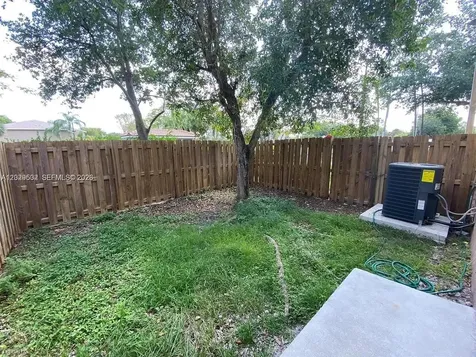 7980 S Southwood Circle Davie FL 33328