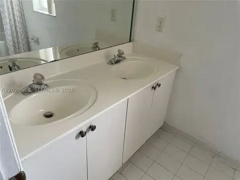 7980 S Southwood Circle Davie FL 33328