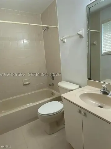 7980 S Southwood Circle Davie FL 33328