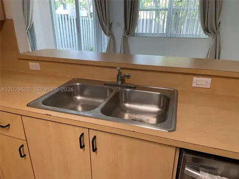 7980 S Southwood Circle Davie FL 33328