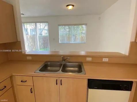 7980 S Southwood Circle Davie FL 33328