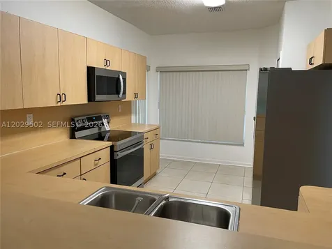 7980 S Southwood Circle Davie FL 33328