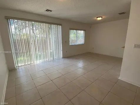 7980 S Southwood Circle Davie FL 33328