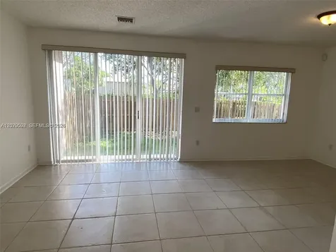 7980 S Southwood Circle Davie FL 33328