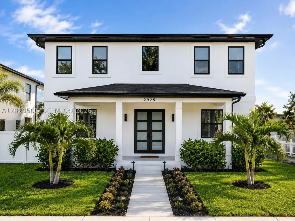 2925 13th Street N St Petersburg FL 33704