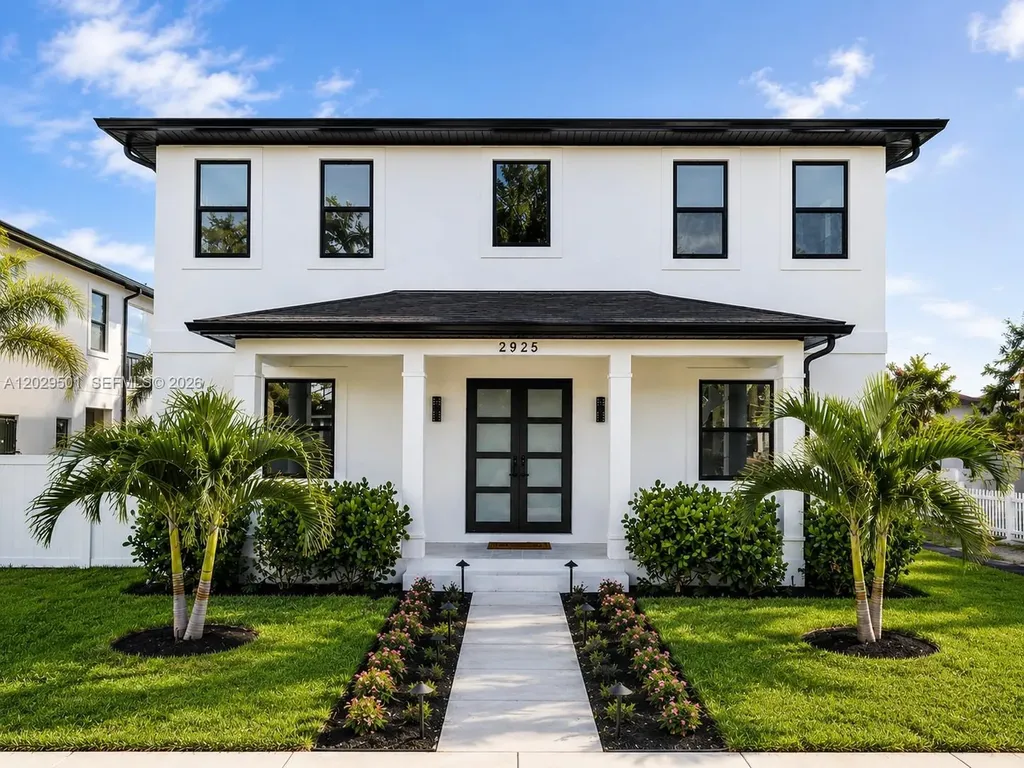 2925 13th Street N St Petersburg FL 33704