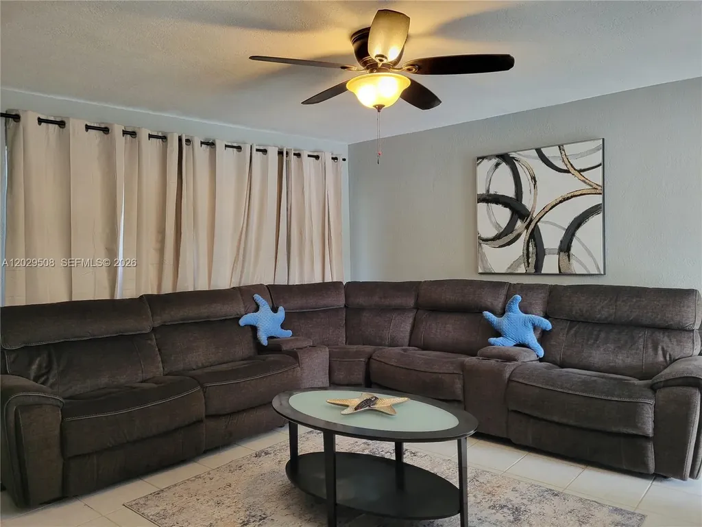 2560 NE 8th Terrace Pompano Beach FL 33064