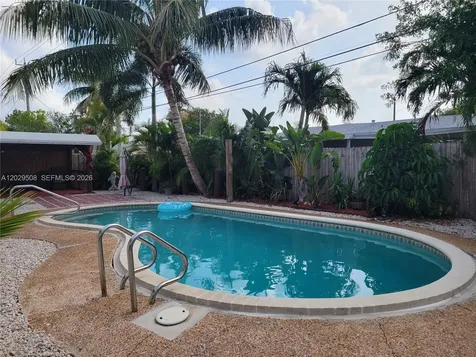 2560 NE 8th Terrace Pompano Beach FL 33064