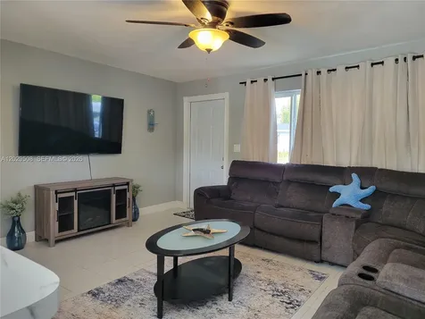 2560 NE 8th Terrace Pompano Beach FL 33064