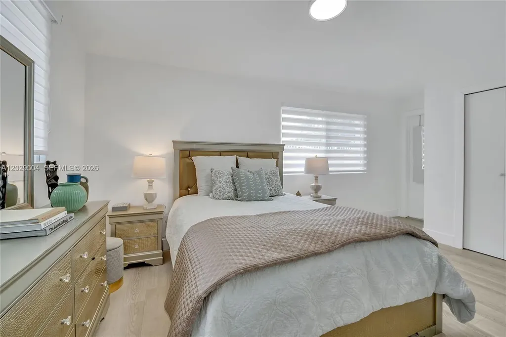 6404 Meade Street Hollywood FL 33024