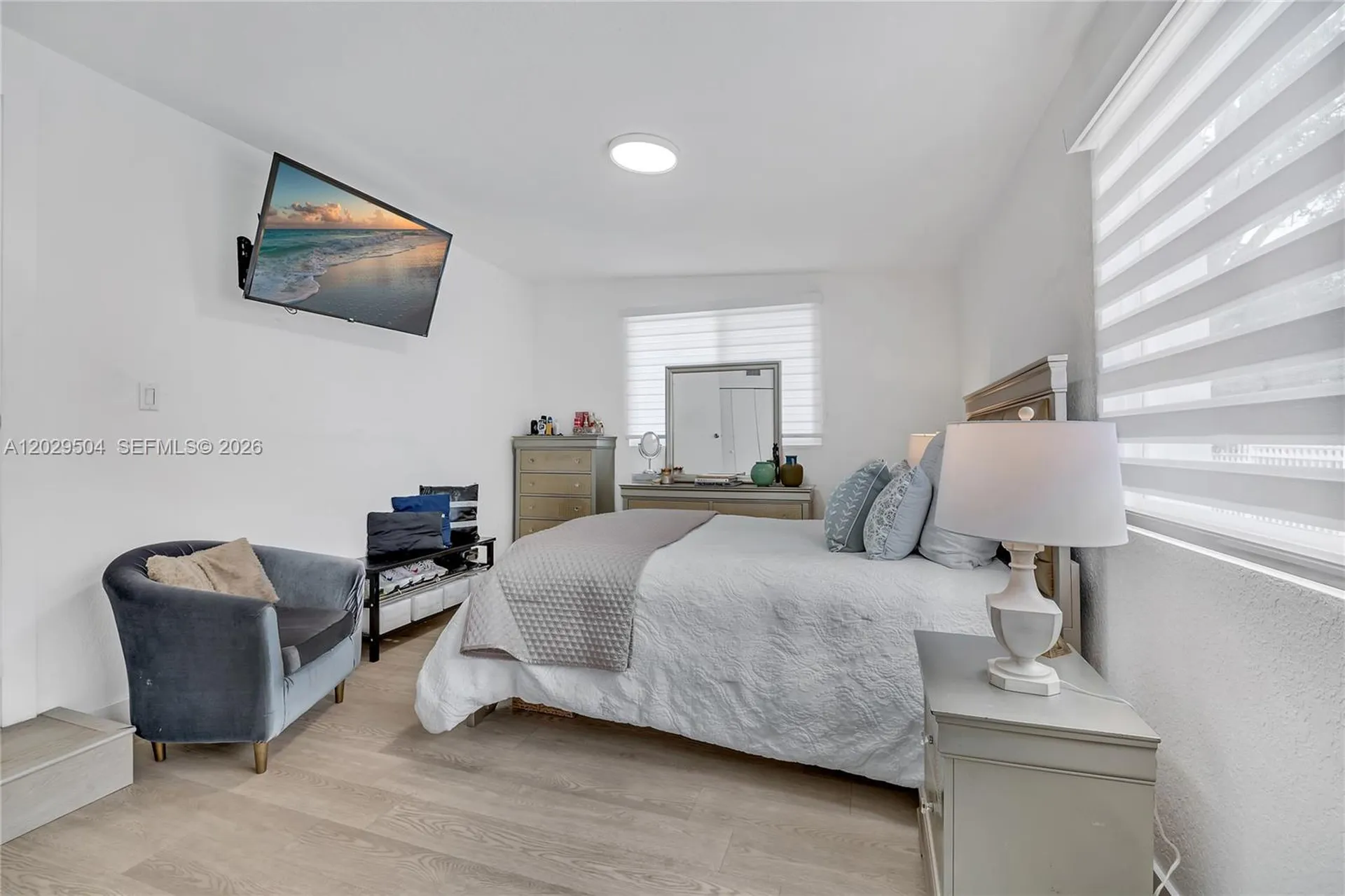 6404 Meade Street Hollywood FL 33024