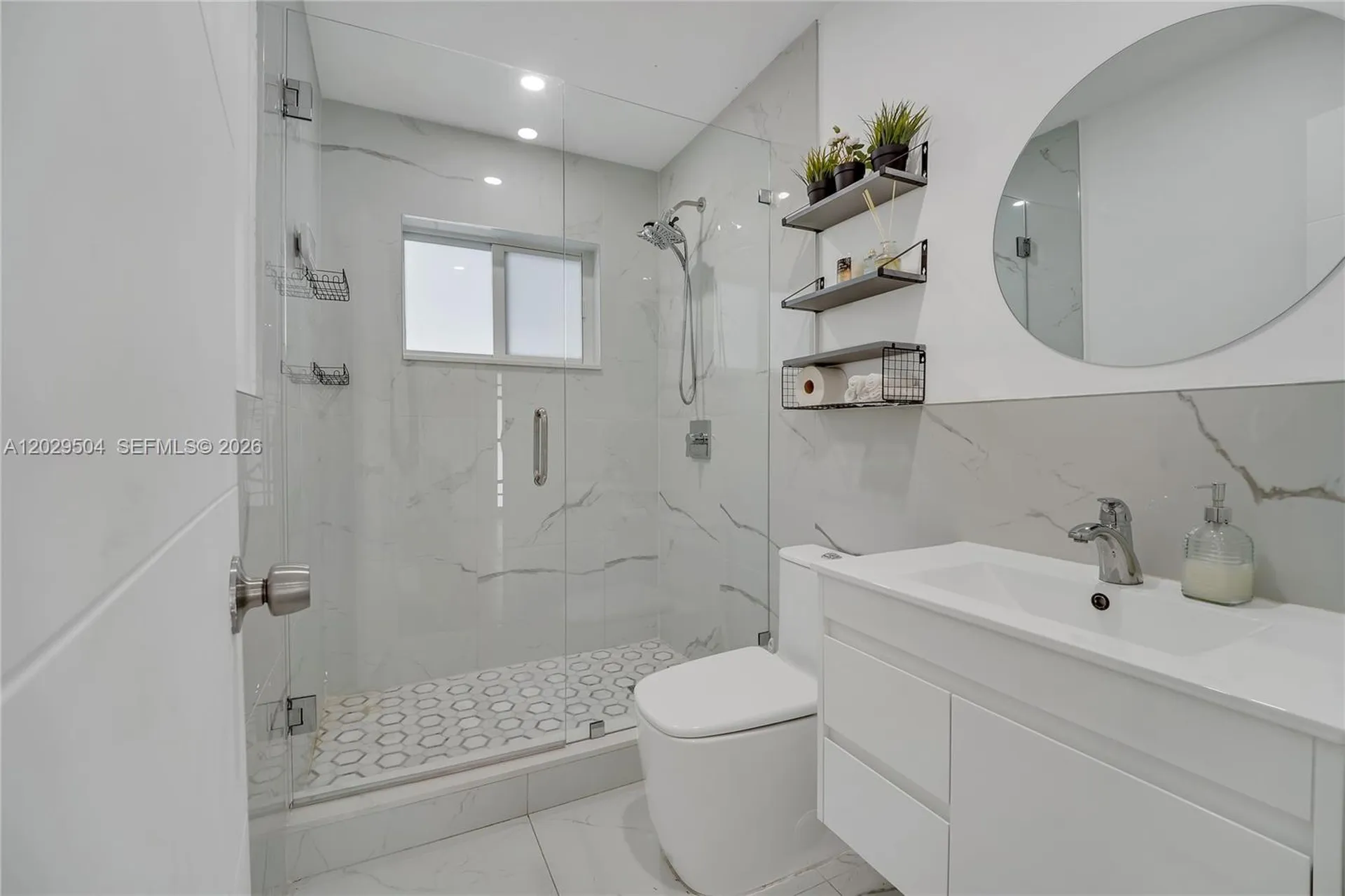 6404 Meade Street Hollywood FL 33024
