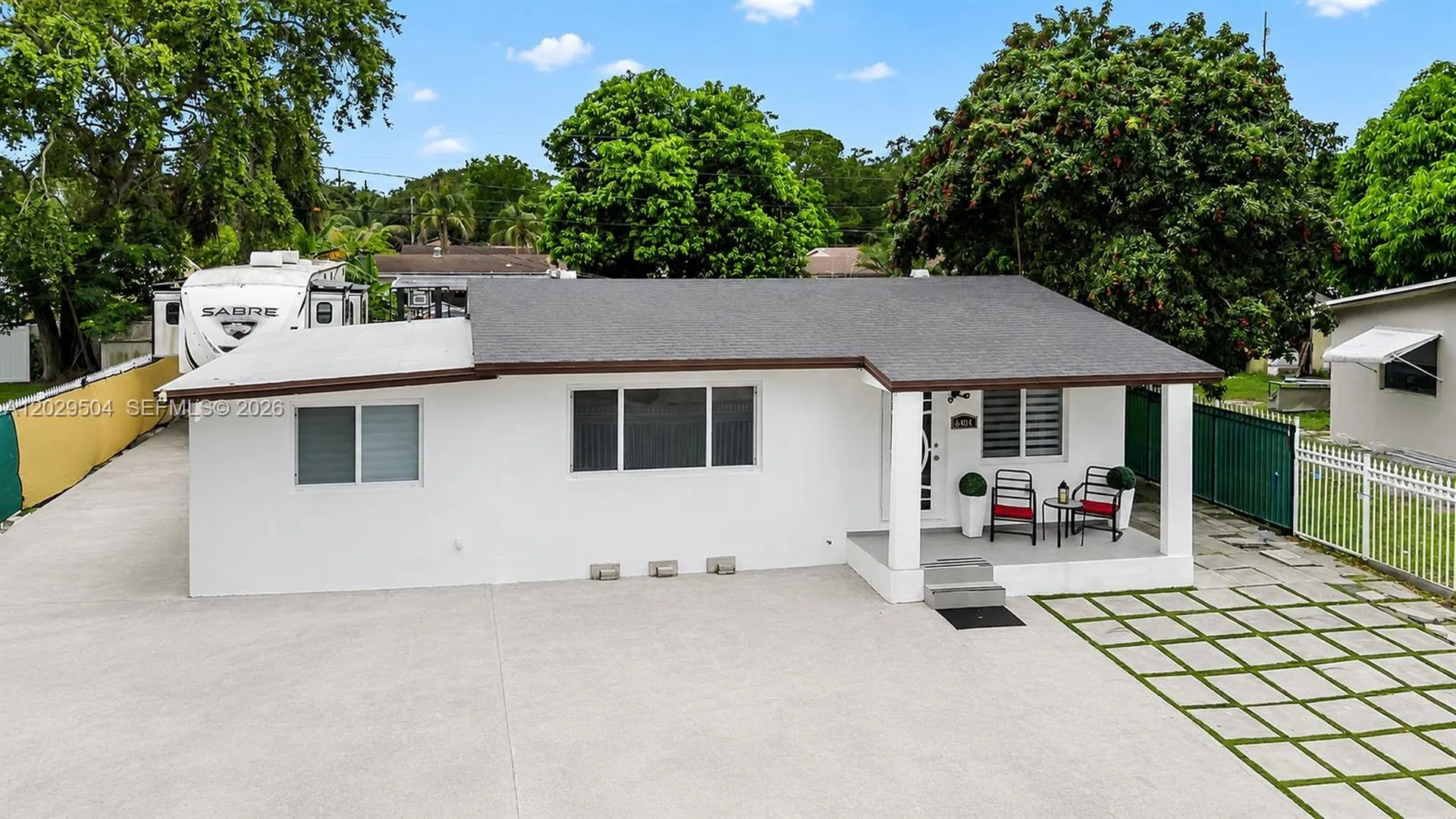 6404 Meade Street Hollywood FL 33024