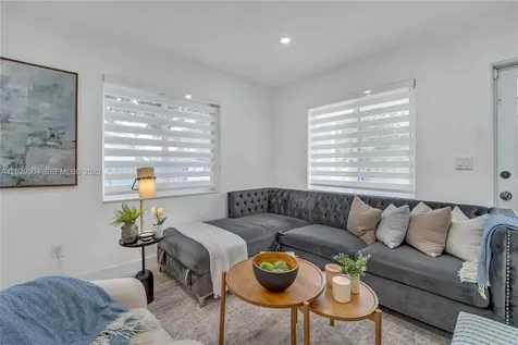 6404 Meade Street Hollywood FL 33024
