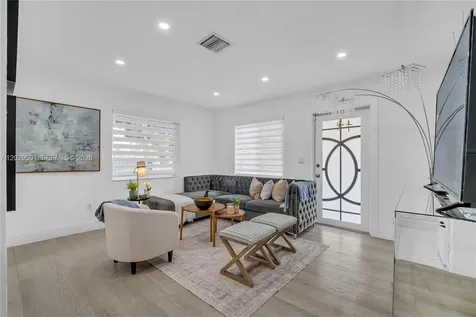 6404 Meade Street Hollywood FL 33024
