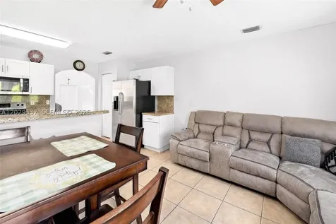 6124 NW 40th Street Coral Springs FL 33067