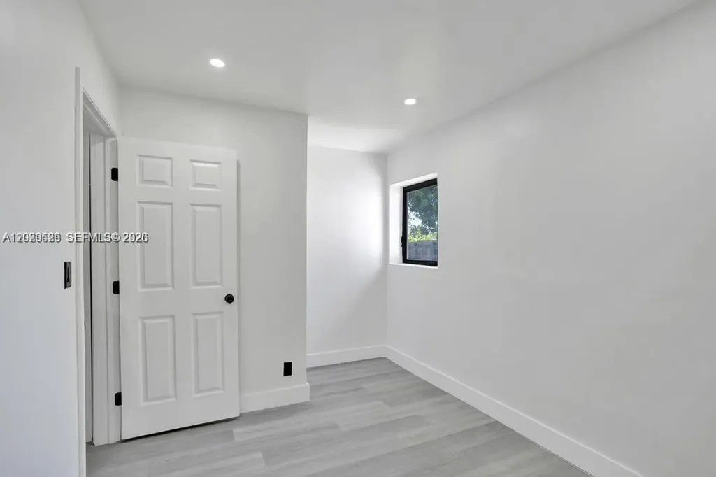 1628 NE 7th Avenue Fort Lauderdale FL 33305
