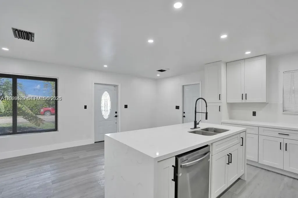 1628 NE 7th Avenue Fort Lauderdale FL 33305