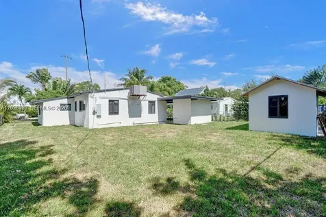 1628 NE 7th Avenue Fort Lauderdale FL 33305