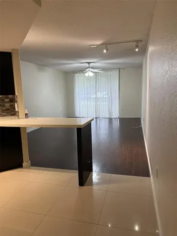 8225 Lake Drive Doral FL 33166