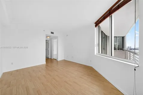 325 S Biscayne Boulevard Miami FL 33131