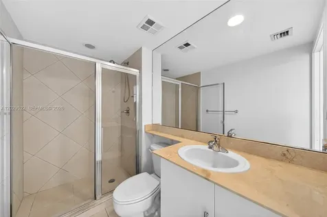 325 S Biscayne Boulevard Miami FL 33131
