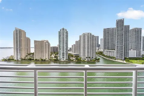 325 S Biscayne Boulevard Miami FL 33131