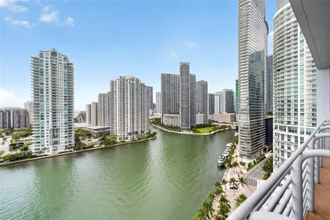 325 S Biscayne Boulevard Miami FL 33131