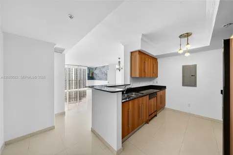 325 S Biscayne Boulevard Miami FL 33131