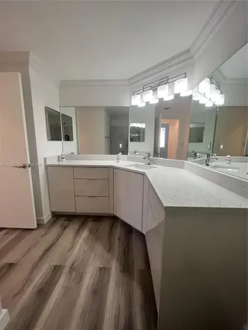 1000 Scotia Drive Hypoluxo FL 33462