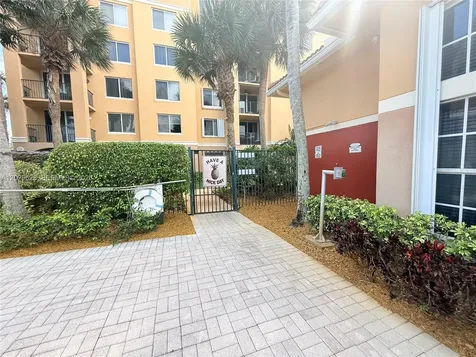 1000 Scotia Drive Hypoluxo FL 33462