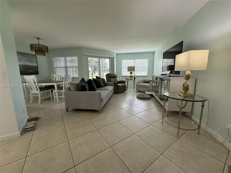 500 SW 130th Terrace Pembroke Pines FL 33027