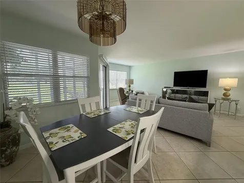 500 SW 130th Terrace Pembroke Pines FL 33027
