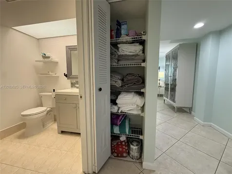 500 SW 130th Terrace Pembroke Pines FL 33027