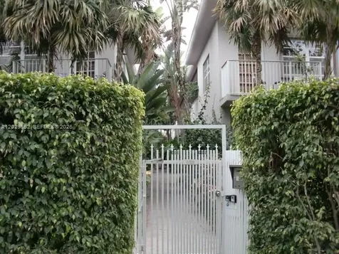 911 Meridian Avenue Miami Beach FL 33139