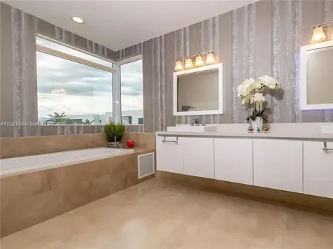 7480 NW 99th Avenue Doral FL 33178