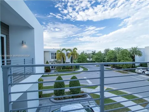 7480 NW 99th Avenue Doral FL 33178