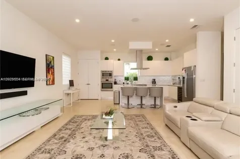 7480 NW 99th Avenue Doral FL 33178