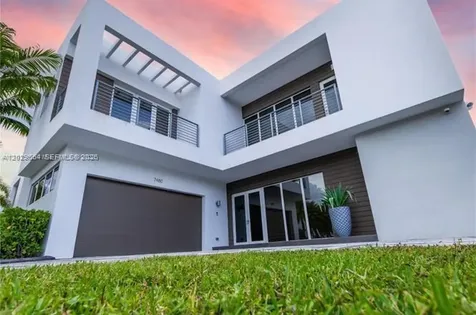 7480 NW 99th Avenue Doral FL 33178