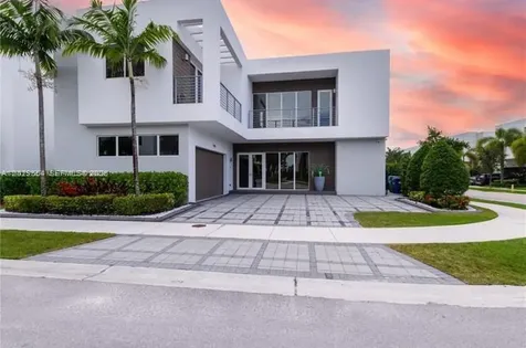 7480 NW 99th Avenue Doral FL 33178