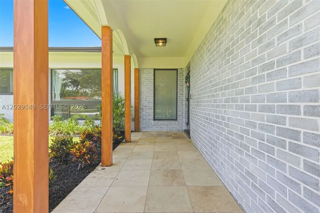 4407 W Park Road Hollywood FL 33021