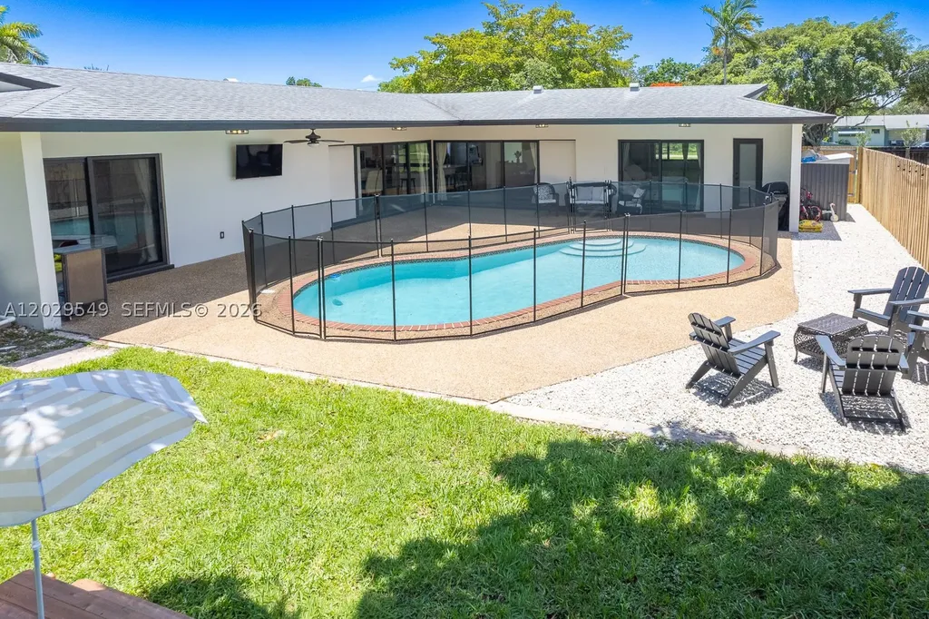 4407 W Park Road Hollywood FL 33021