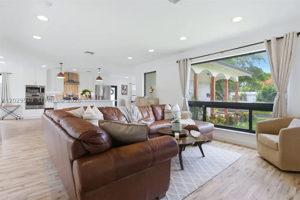 4407 W Park Road Hollywood FL 33021