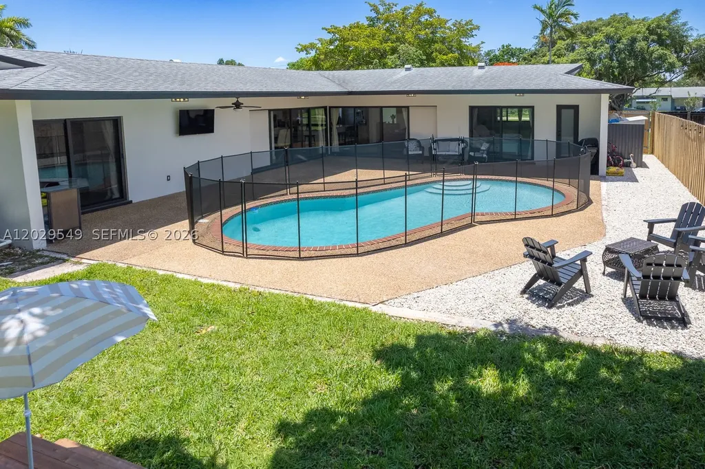4407 W Park Road Hollywood FL 33021